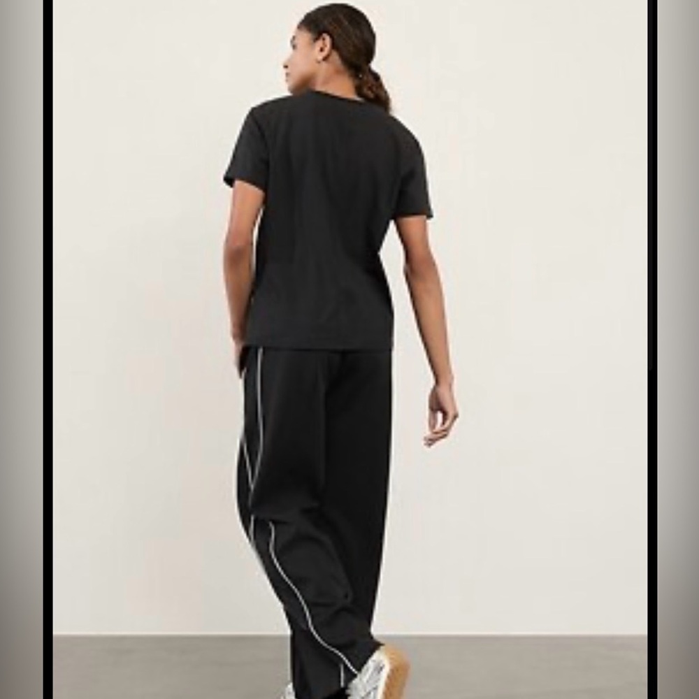 NWT ATHLETA black essential long tee size S - Picture 2 of 5